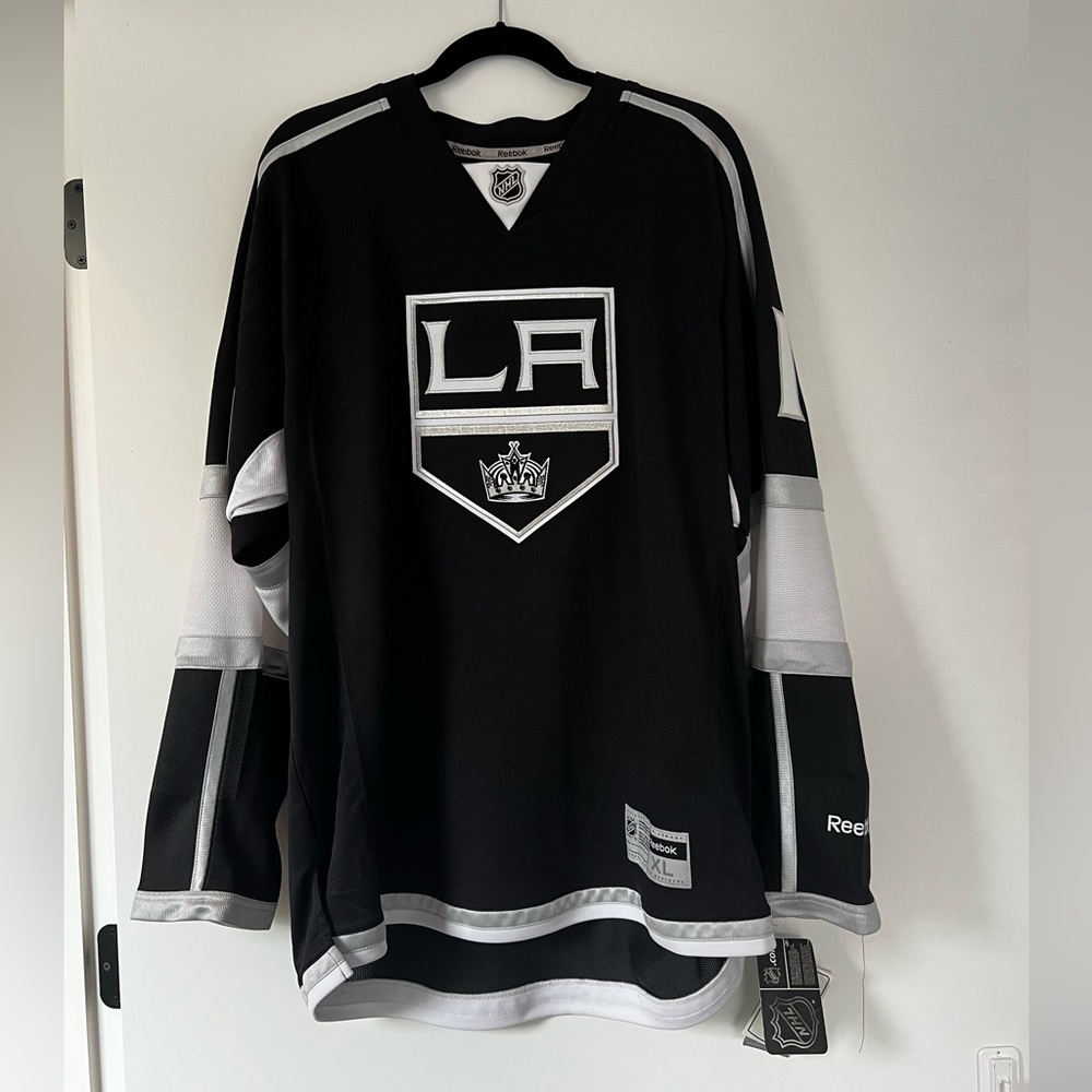 NWT LA Kings Signed Jersey XL